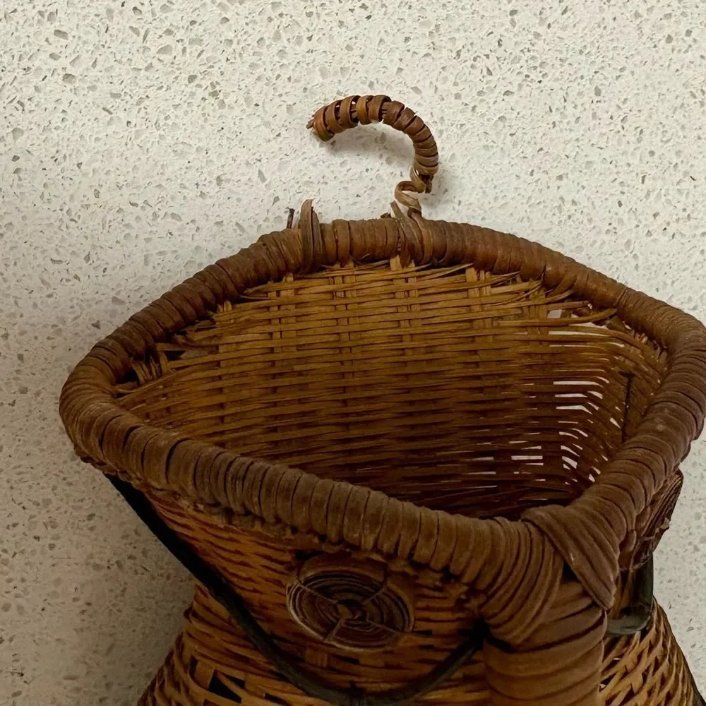 Vintage Owl Wicker Basket I1